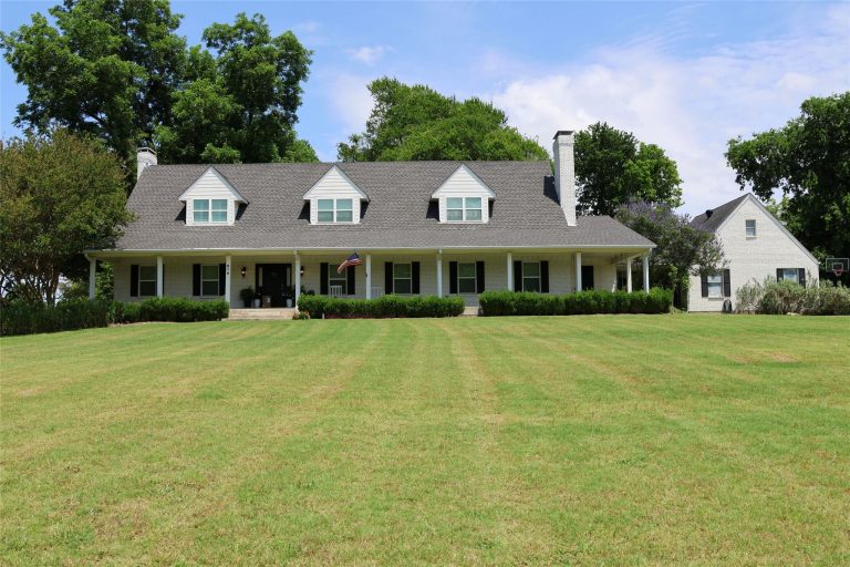 Property Photo of 619 Sorita Circle, Heath 75032 – Home for Sale in Heath