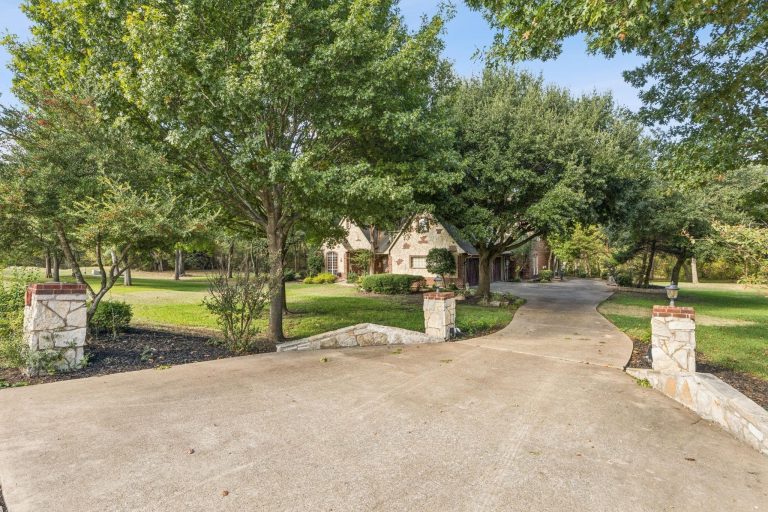 Property Photo of 1970 Mary Lee Lane, Lucas 75002 – Home for Sale in Lucas