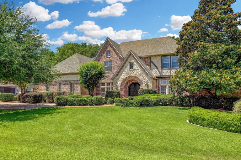 Property Photo of 5112 Clear Creek Drive, Flower Mound 75022 – Home for Sale in Flower Mound