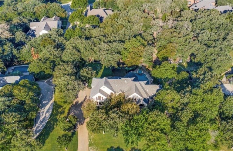 Property Photo of 3101 Creek View Drive, Flower Mound 75022 – Home for Sale in Flower Mound