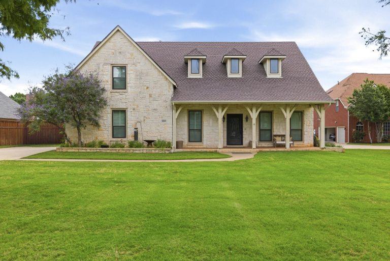 Property Photo of 4133 Roberts Road, Grapevine 76051 – Home for Sale in Grapevine