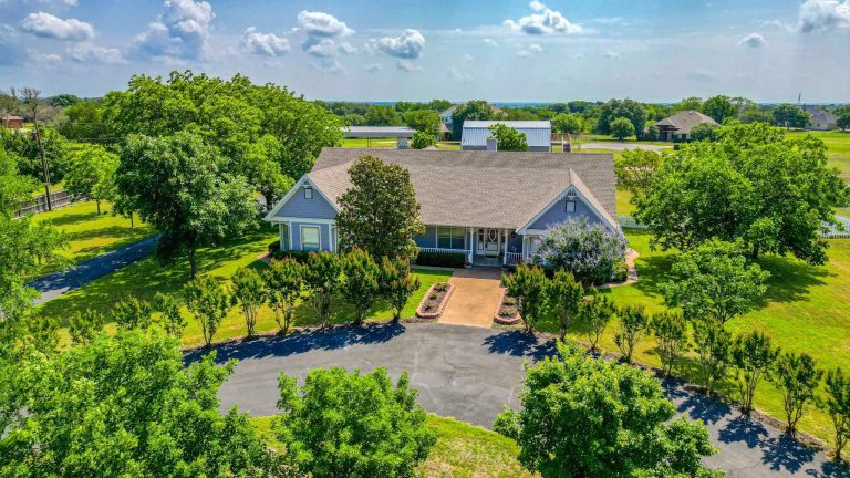 Property Photo of 2717 Clear Lake Road – Home for Sale in Texas