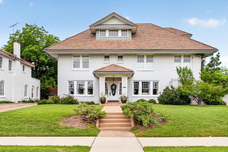 Property Photo of 1600 Elizabeth Boulevard – Home for Sale in Texas