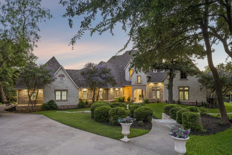 Property Photo of 9191 Silver Leaf Court, Little Elm 75068 – Home for Sale in Little Elm