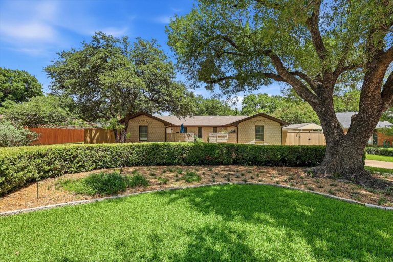 Property Photo of 3066 Ponder Place, Dallas 75229 – Home for Sale in Dallas