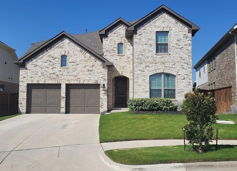 Property Photo of 1105 Maverick Drive, Mansfield 76063 – Home for Sale in Mansfield