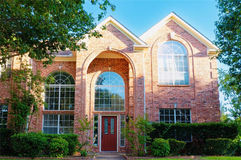 Property Photo of 2421 Bowie Lane, Grapevine 76051 – Home for Sale in Grapevine