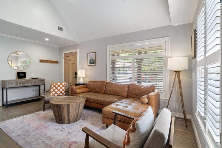 Property Photo of 2619 Alco Avenue, Dallas 75211 – Home for Sale in Dallas