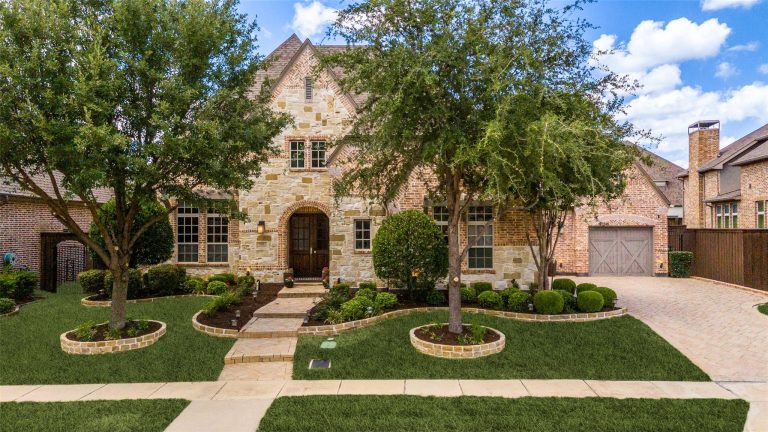 Property Photo of 635 Fountainview Drive, Irving 75039 – Home for Sale in Irving