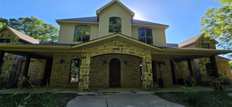 Property Photo of 240 Grande Casa Road, Waxahachie 75167 – Home for Sale in Waxahachie