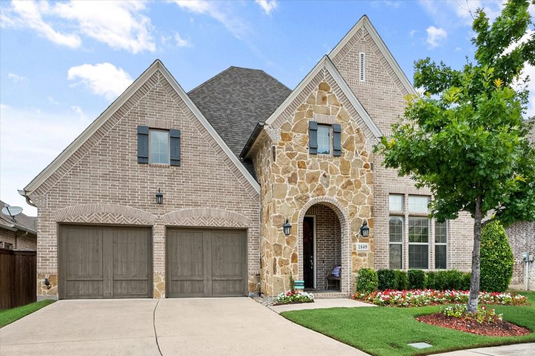 Property Photo of 2849 Braemar – Home for Sale in Texas