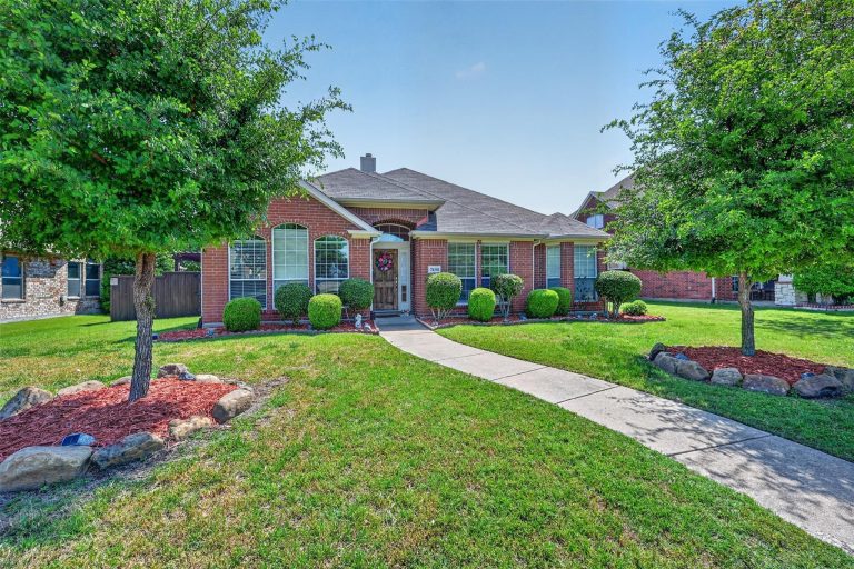 Property Photo of 7498 Ravenhill Drive, Frisco 75035 – Home for Sale in Frisco