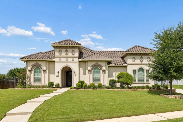 Property Photo of 7008 Mozart – Home for Sale in Texas