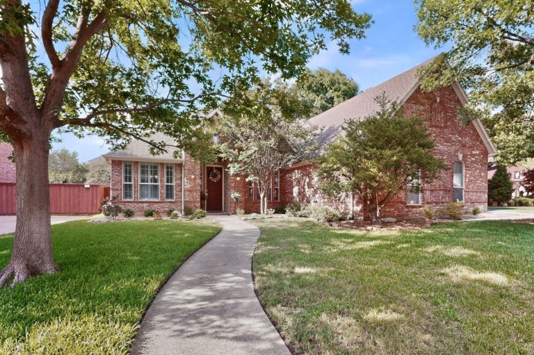 Property Photo of 700 Salmon Run Court, Euless 76039 – Home for Sale in Euless