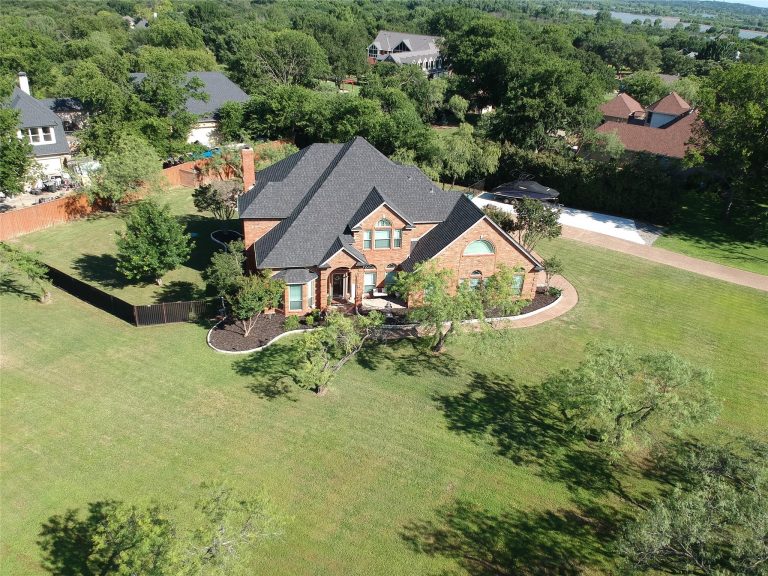 Property Photo of 4016 Bordeaux Circle, Flower Mound 75022 – Home for Sale in Flower Mound