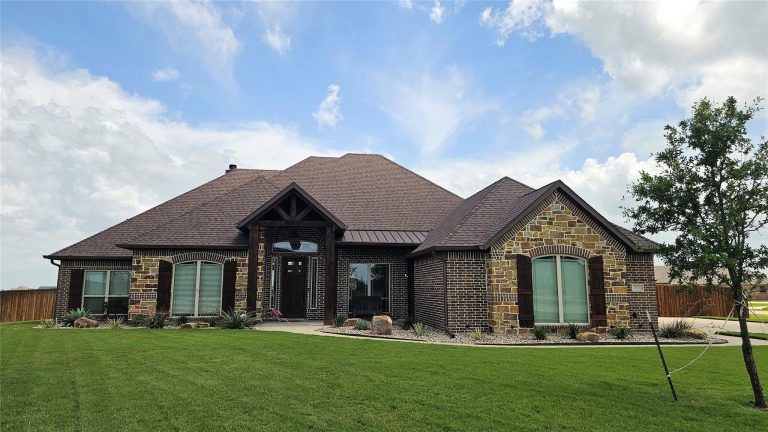 Property Photo of 361 Crosswind Drive – Home for Sale in Texas