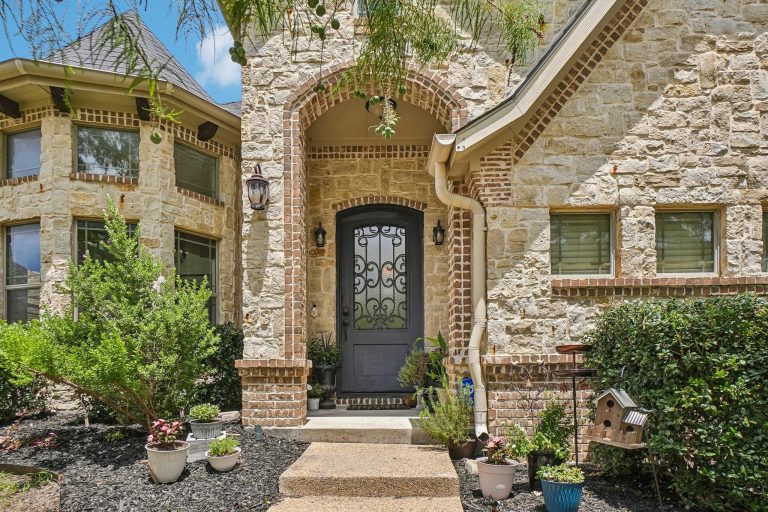Property Photo of 256 Victory Lane – Home for Sale in Texas