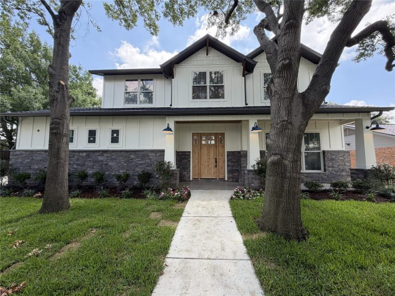 Property Photo of 14540 Tamerisk Lane – Home for Sale in Texas