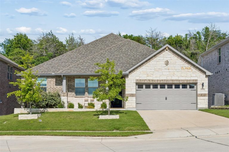 Property Photo of 1523 Kirkdale Drive – Home for Sale in Texas