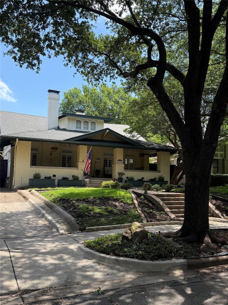 Property Photo of 724 Lowell Street, Dallas 75214 – Home for Sale in Dallas