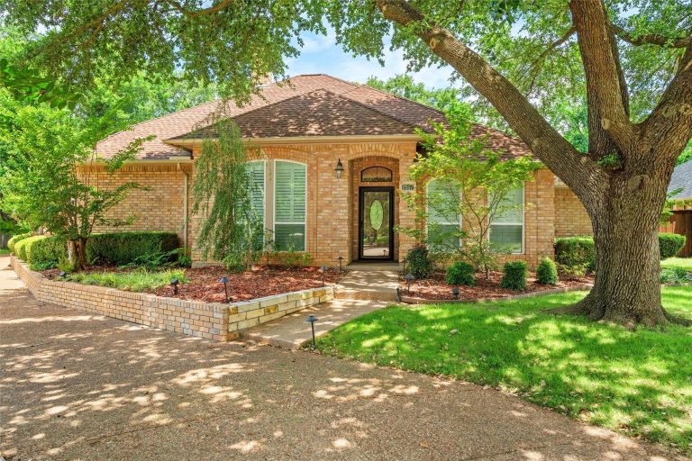 Property Photo of 2517 Chad Drive, Arlington 76017 – Home for Sale in Arlington