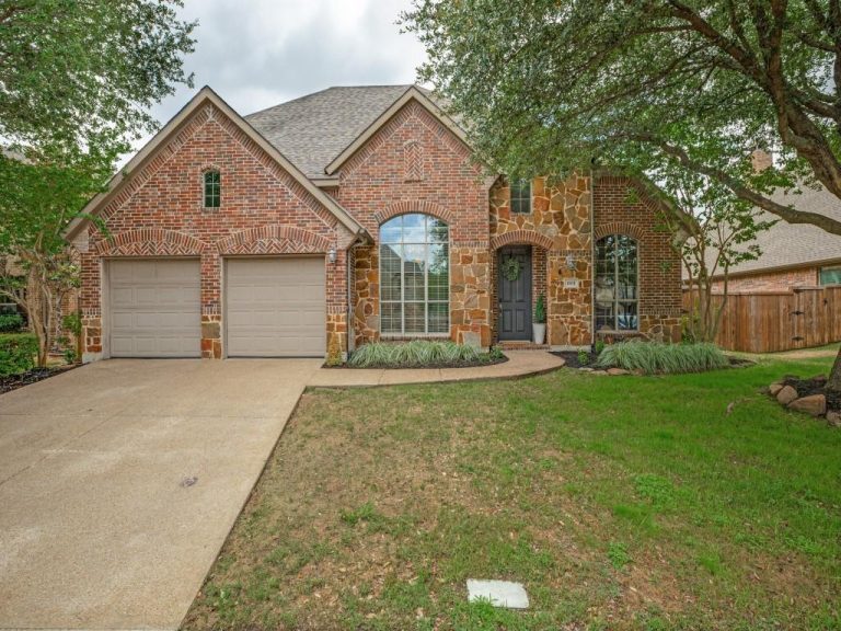Property Photo of 1001 Thornapple Drive, McKinney 75071 – Home for Sale in McKinney
