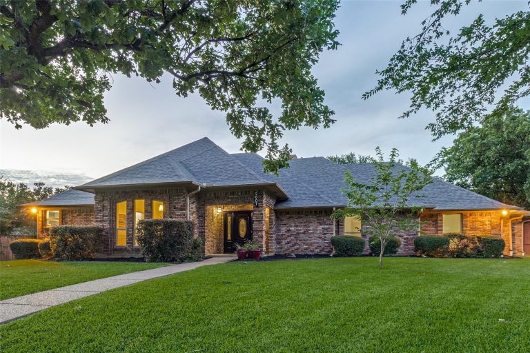 Property Photo of 2607 Timberleaf Circle, Carrollton 75006 – Home for Sale in Carrollton