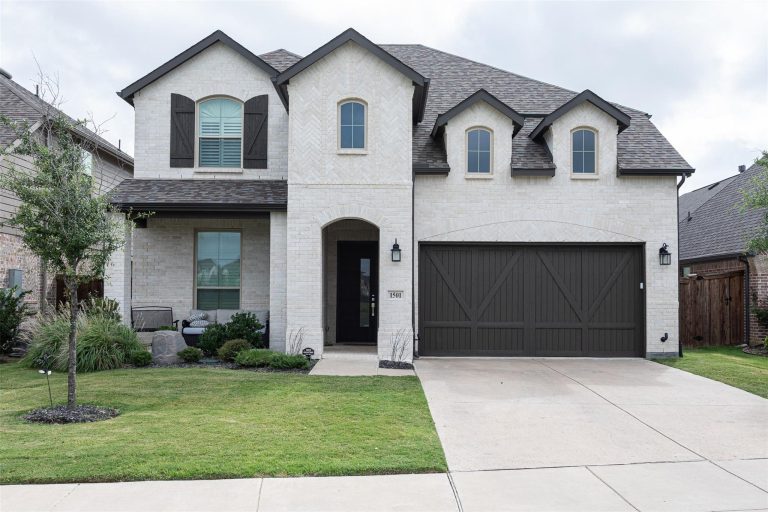 Property Photo of 1501 Misty Pasture Way, Mansfield 76063 – Home for Sale in Mansfield