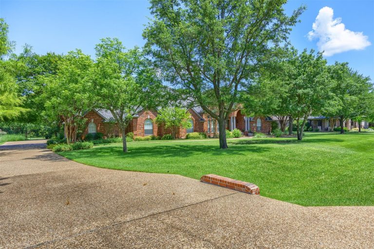 Property Photo of 440 Palomino Way, Fairview 75069 – Home for Sale in Fairview