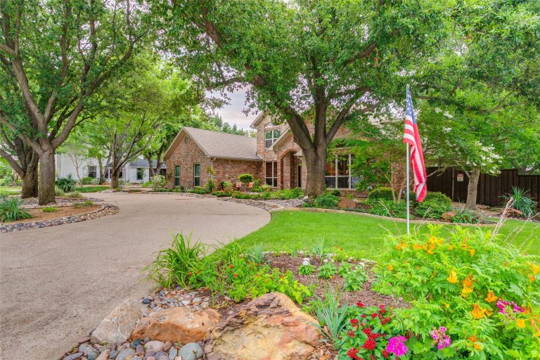 Property Photo of 102 Sunday Haus Lane – Home for Sale in Texas