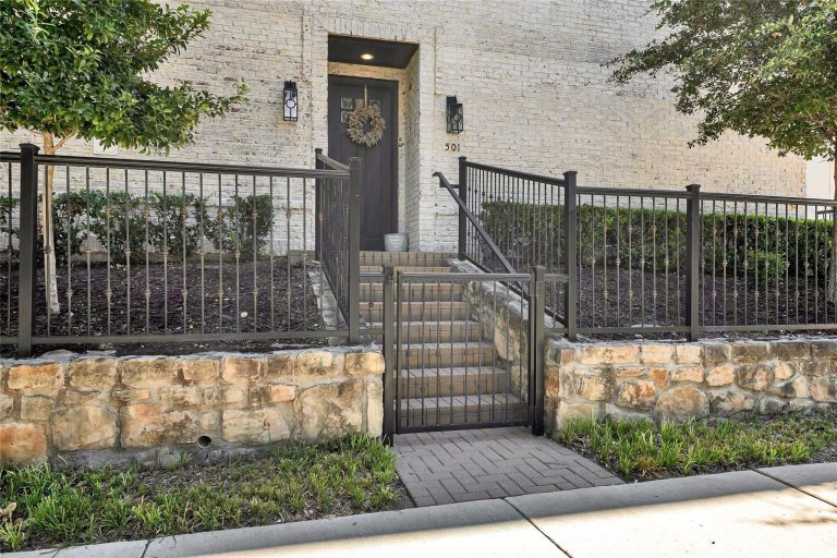 Property Photo of 7333 Valley View Lane #501, Dallas 75240 – Home for Sale in Dallas