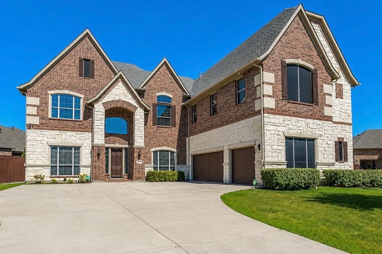 Property Photo of 4136 Choctaw Drive – Home for Sale in Texas