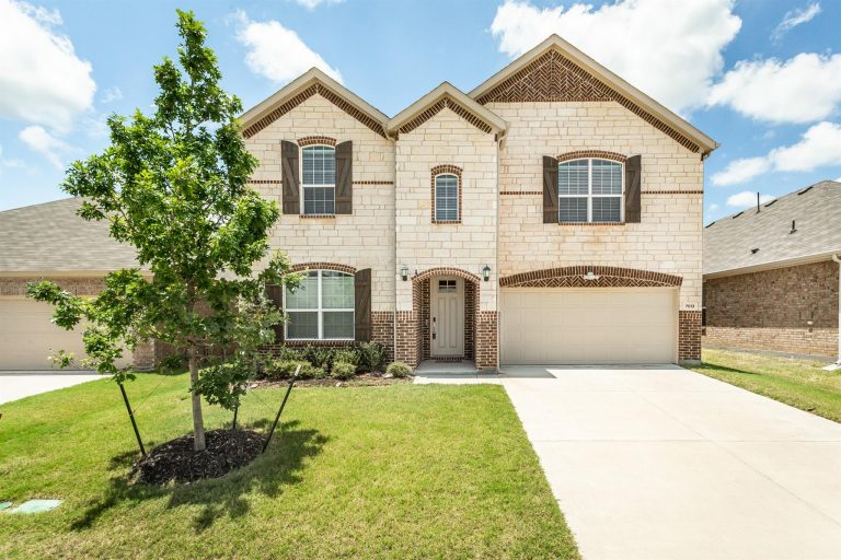 Property Photo of 7013 Black Ash Lane, McKinney 75071 – Home for Sale in McKinney