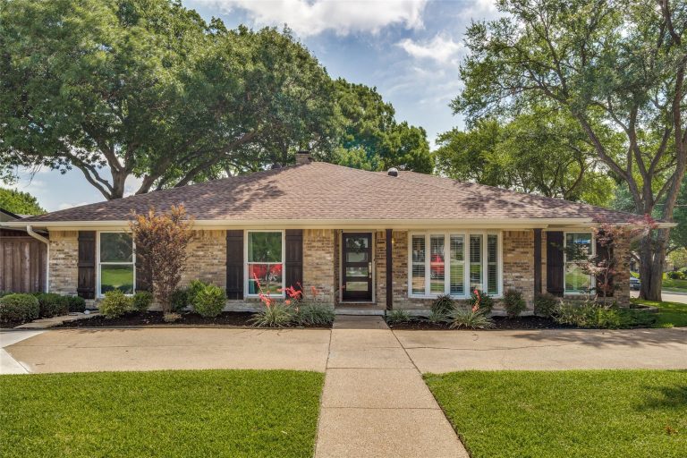 Property Photo of 2800 Valley Ridge Drive – Home for Sale in Texas