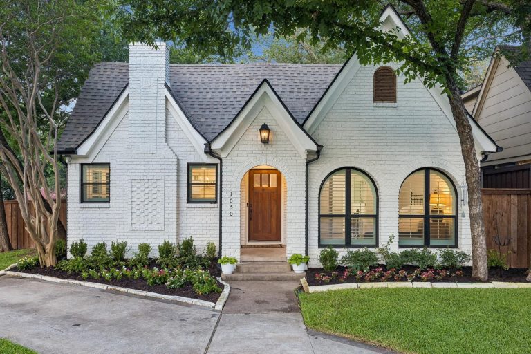 Property Photo of 1050 N Windomere Avenue, Dallas 75208 – Home for Sale in Dallas