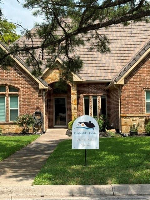Property Photo of 325 Driftwood Court, Azle 76020 – Home for Sale in Azle