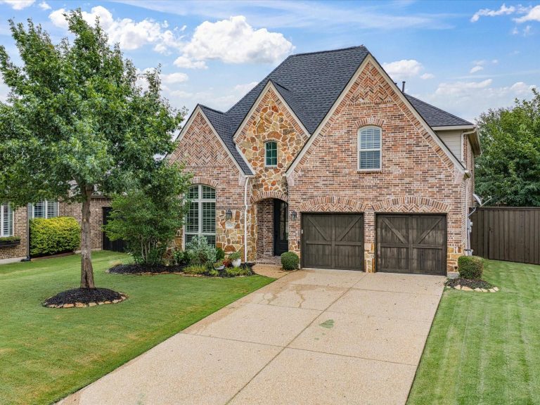 Property Photo of 1120 Golden Sunset Court – Home for Sale in Texas