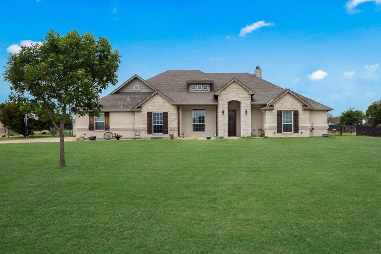 Property Photo of 120 Lone Star Way, Godley 76044 – Home for Sale in Godley