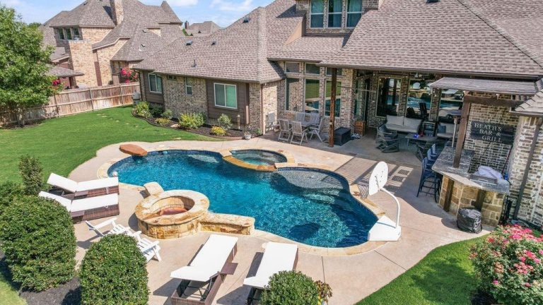 Property Photo of 812 Rose Court, Keller 76248 – Home for Sale in Keller