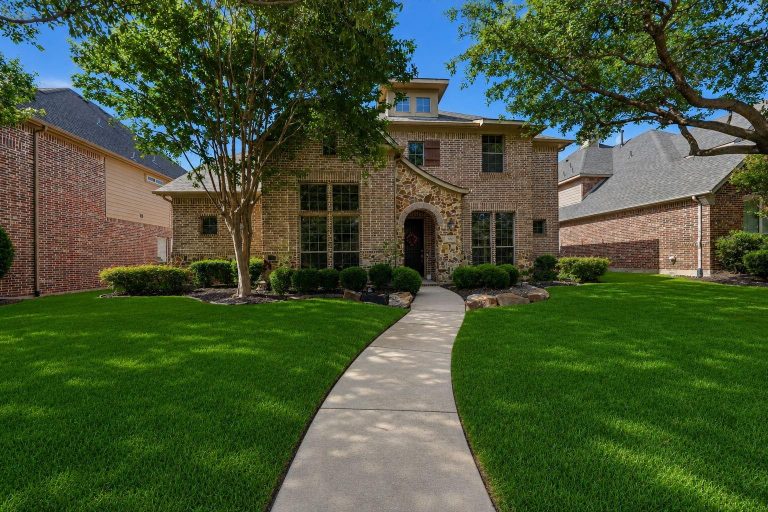 Property Photo of 860 Blackberry Lane, Allen 75013 – Home for Sale in Allen
