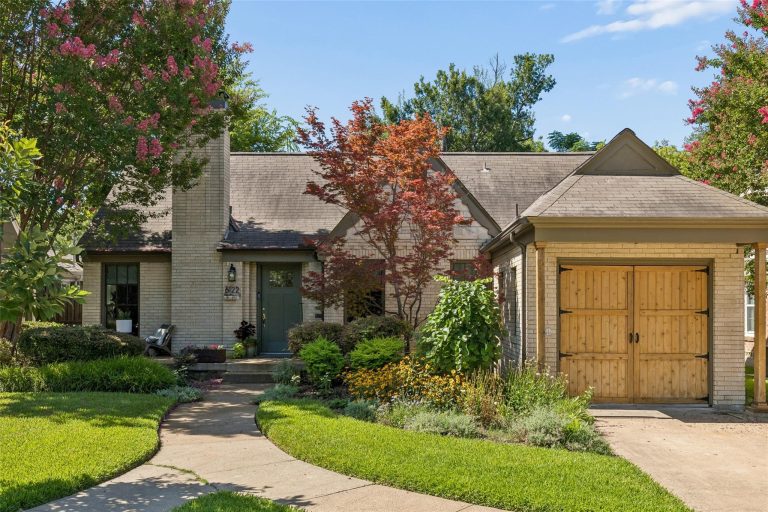 Property Photo of 6122 Revere Place, Dallas 75214 – Home for Sale in Dallas