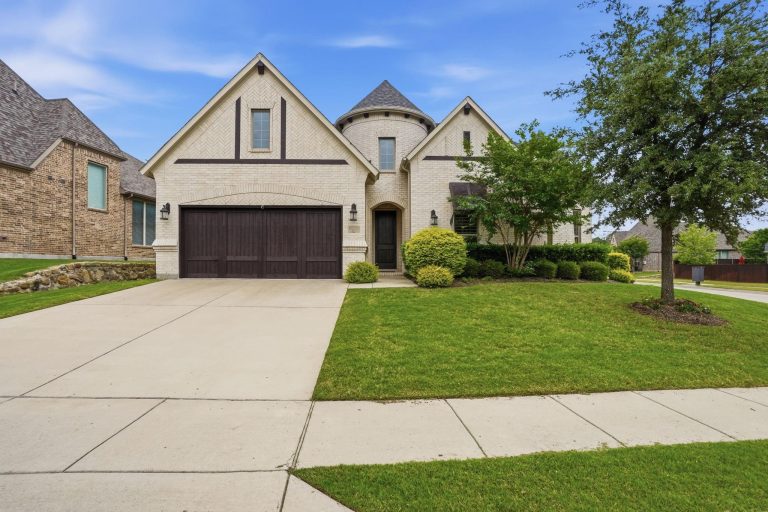 Property Photo of 6205 Prairie Brush Trail, Northlake 76226 – Home for Sale in Northlake