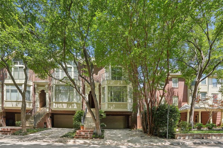 Property Photo of 2611 Colby Street, Dallas 75204 – Home for Sale in Dallas