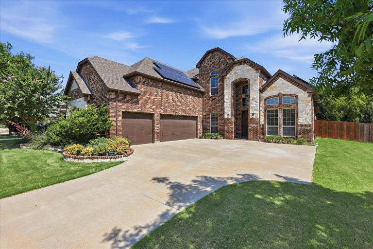 Property Photo of 405 Double Creek Drive, Midlothian 76065 – Home for Sale in Midlothian