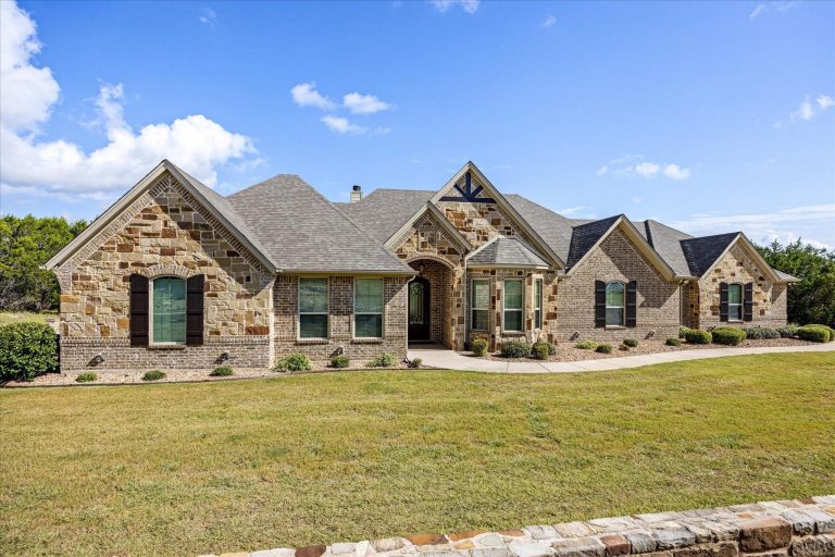 Property Photo of 3503 Grand Harbor Court, Granbury 76049 – Home for Sale in Granbury
