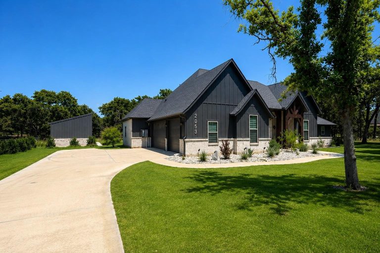 Property Photo of 2053 Glenhollow Drive, Weatherford 76088 – Home for Sale in Weatherford