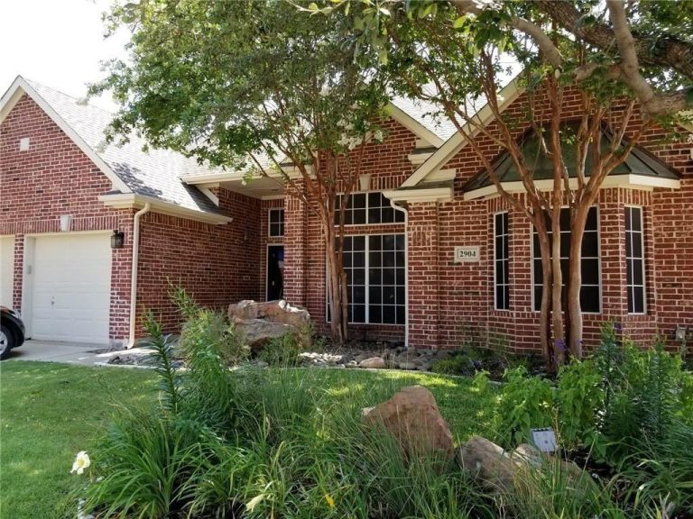 Property Photo of 2904 Parkhaven Drive, Flower Mound 75022 – Home for Sale in Flower Mound