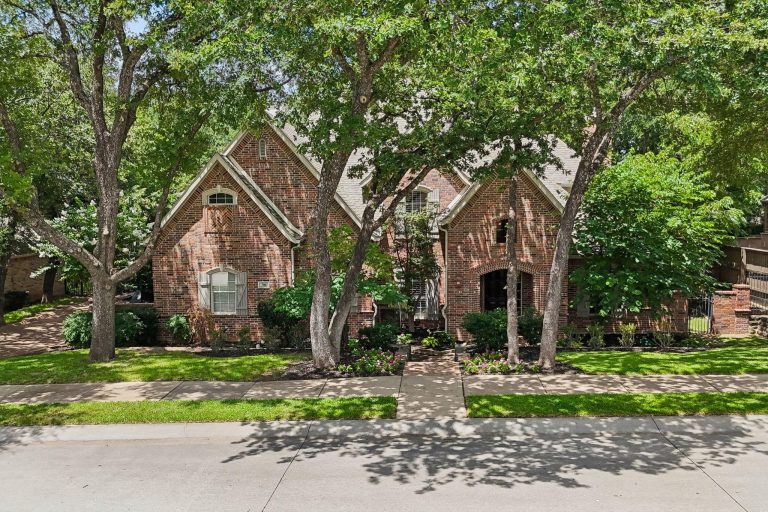 Property Photo of 706 Wentwood Drive, Southlake 76092 – Home for Sale in Southlake