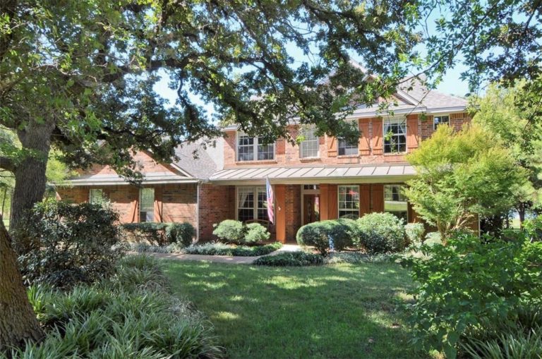 Property Photo of 3101 W Oak Shores Drive, Cross Roads 76227 – Home for Sale in Cross Roads