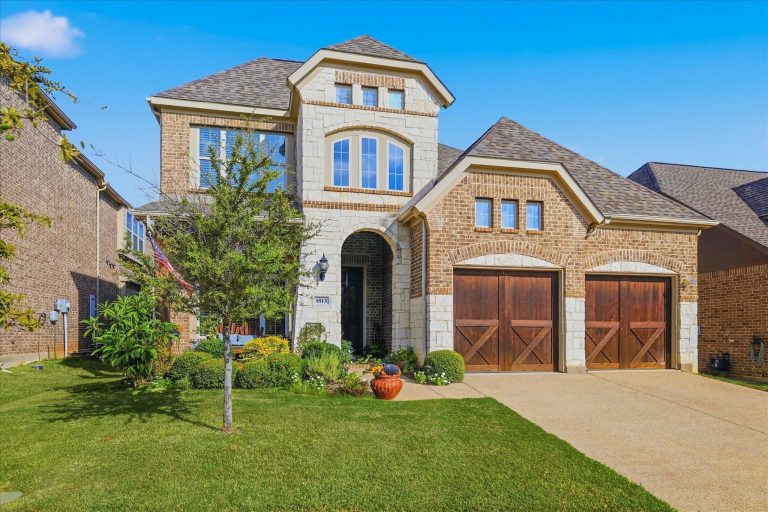 Property Photo of 1813 Goliad Way, Argyle 76226 – Home for Sale in Argyle